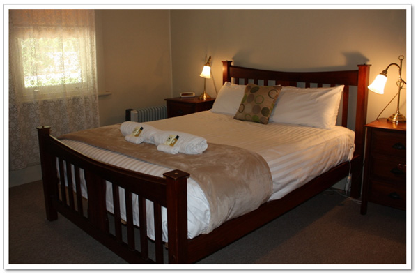 Mundulla Hotel Cottage Accommodation